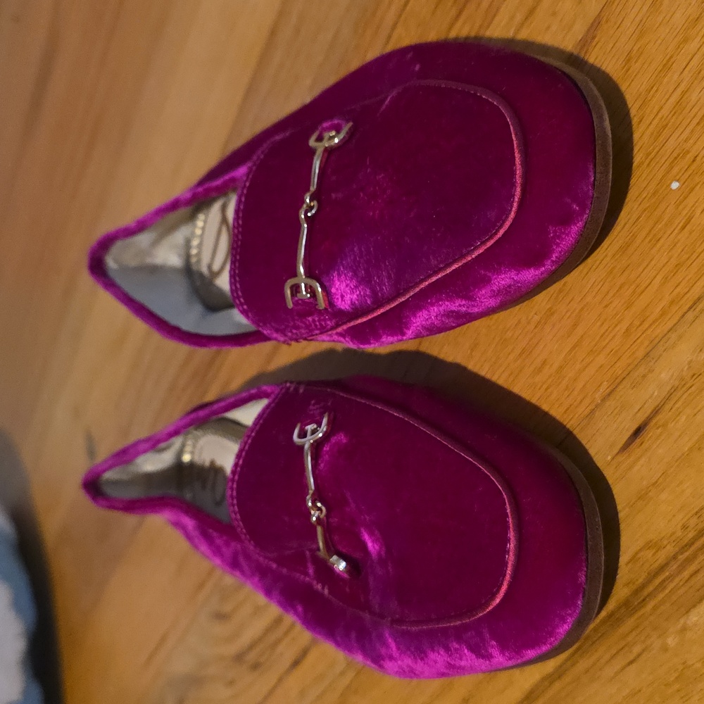 Sam Edelman Loraine Bit Loafer in Raspberry Velvet: Size 7 - Picture 2 of 6